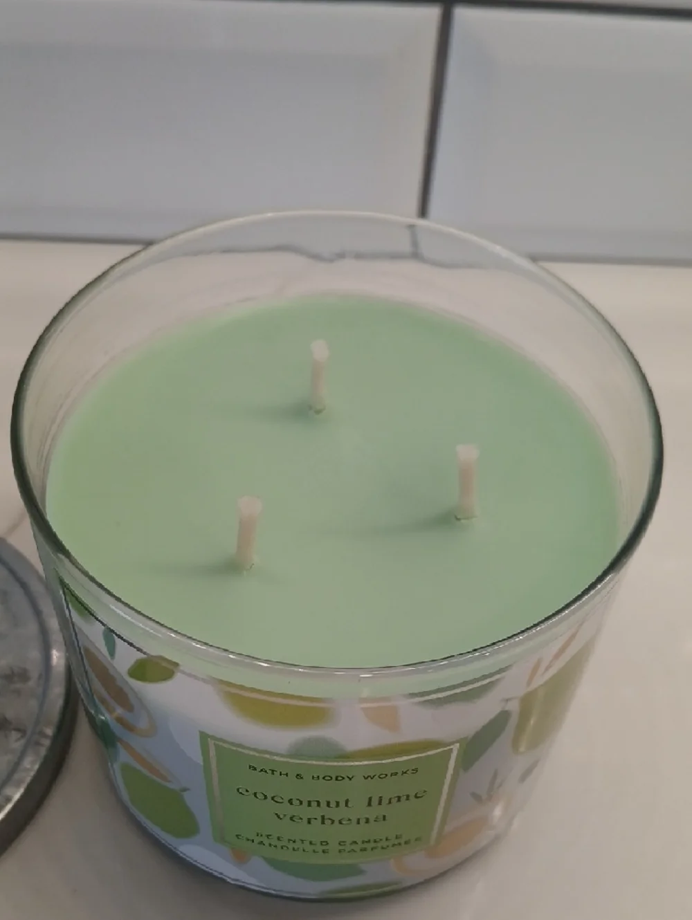 🥥🍋🟩Bath & Body Works Coconut Lime Verbena 3-Wick Candle - Picture 2 of 8